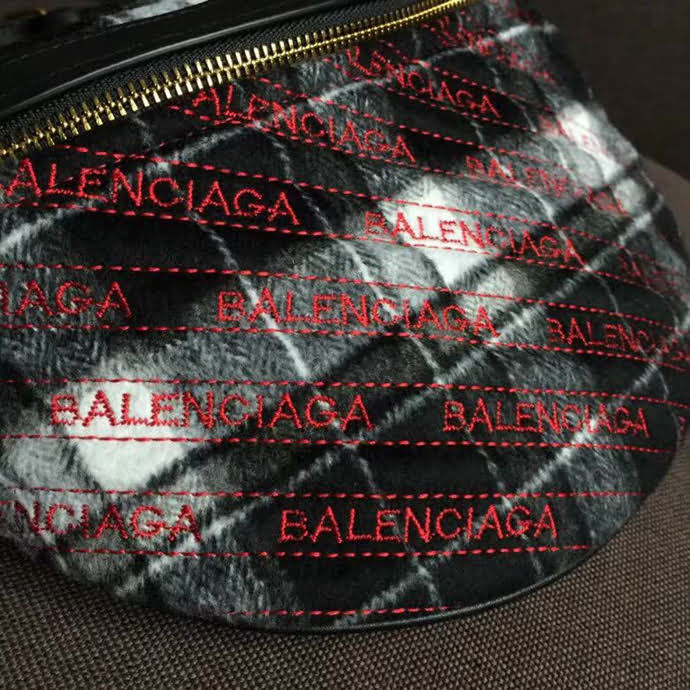 BALENCIAG巴黎世家 半月腰包 進口絨布 滿飾Balenciaga標識提花  BL1810